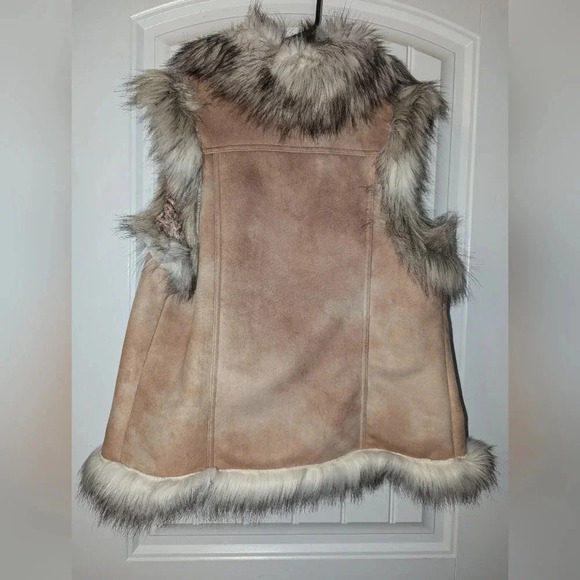 Tasha Polizzi Collection M Faux Fur and Suede Western Boho Vest Tan Brown - Picture 3 of 5